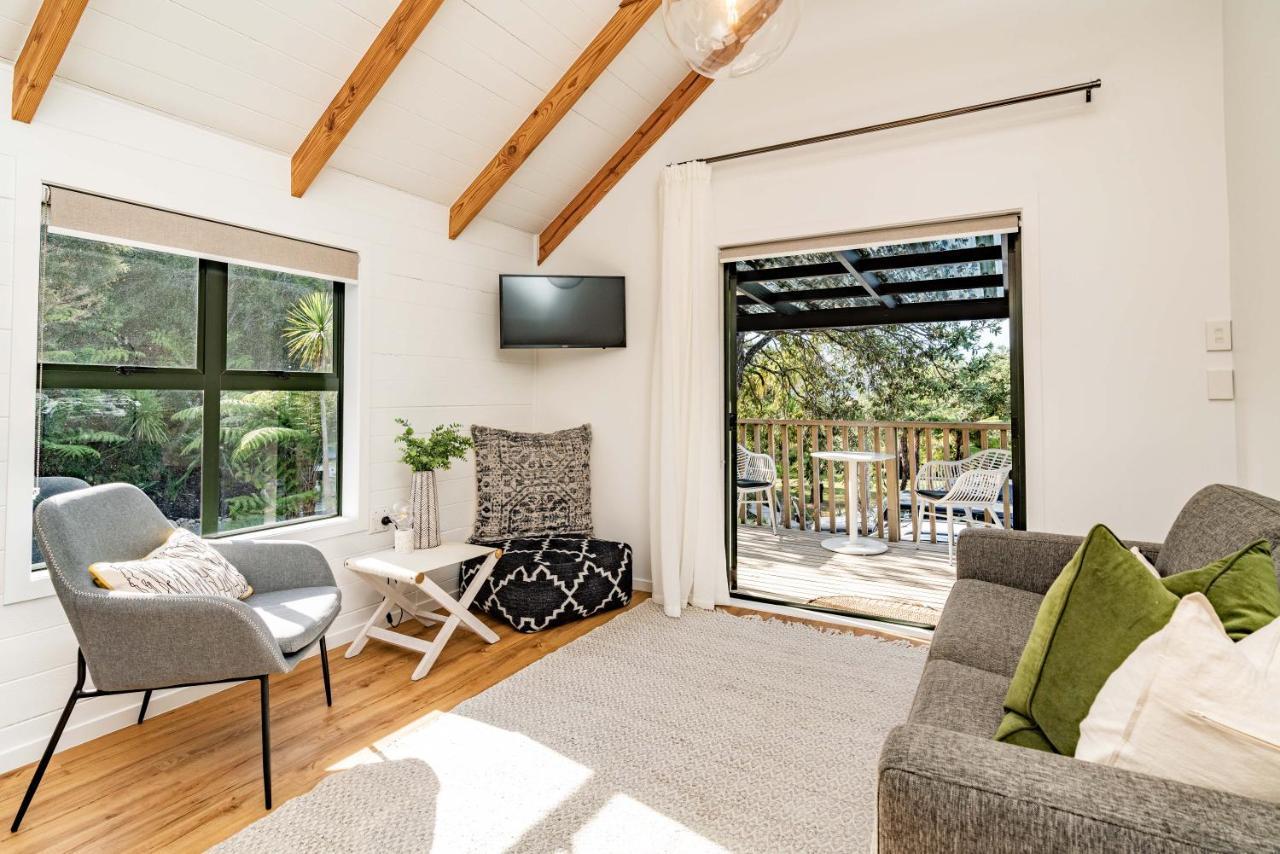 Tui & Nikau Cabins Mangawhai Εξωτερικό φωτογραφία